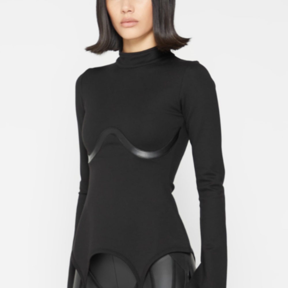 NWT Maniere De Voir - Suspender Detail Top - Black